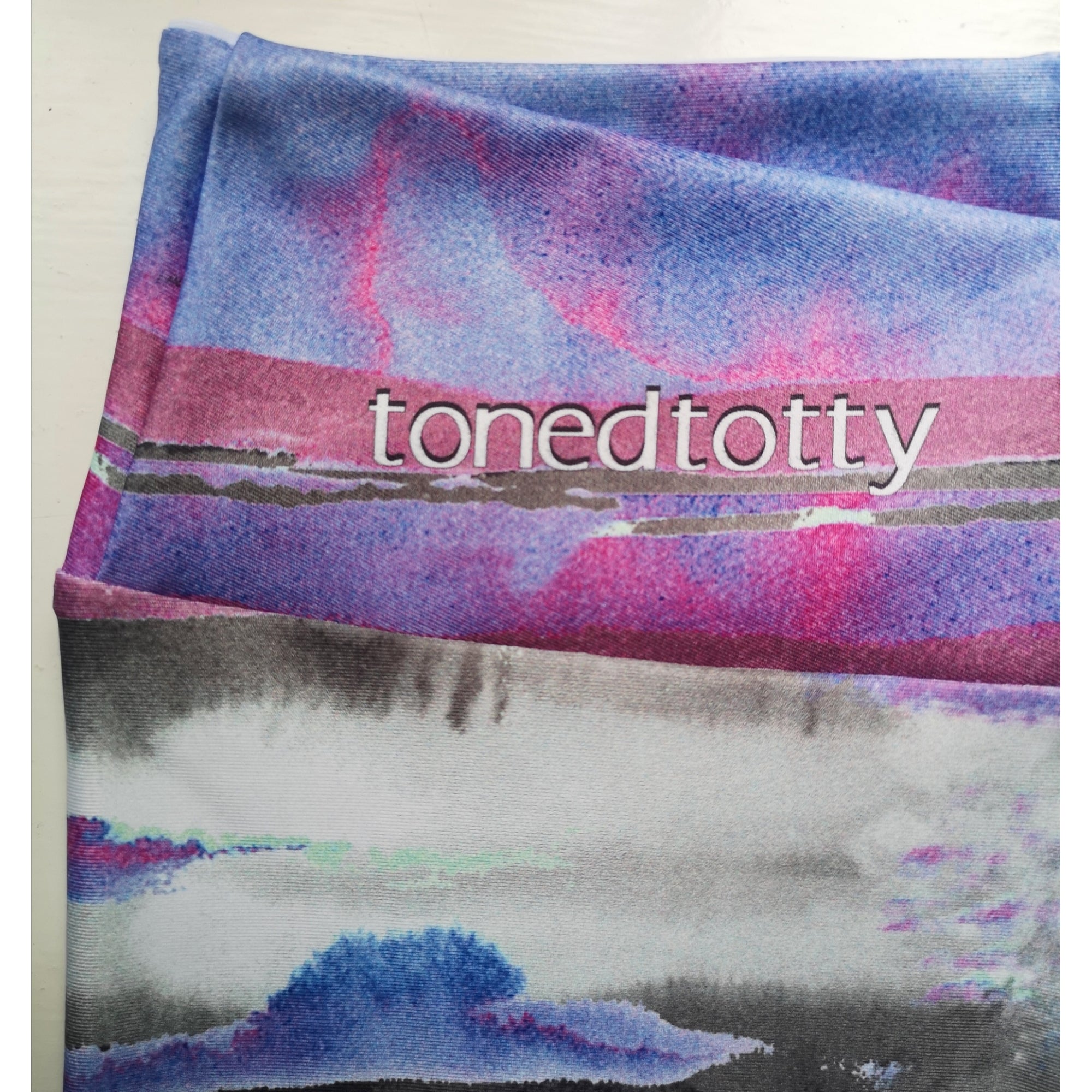 Pastel Hues Cire Waxed Fitness Leggings