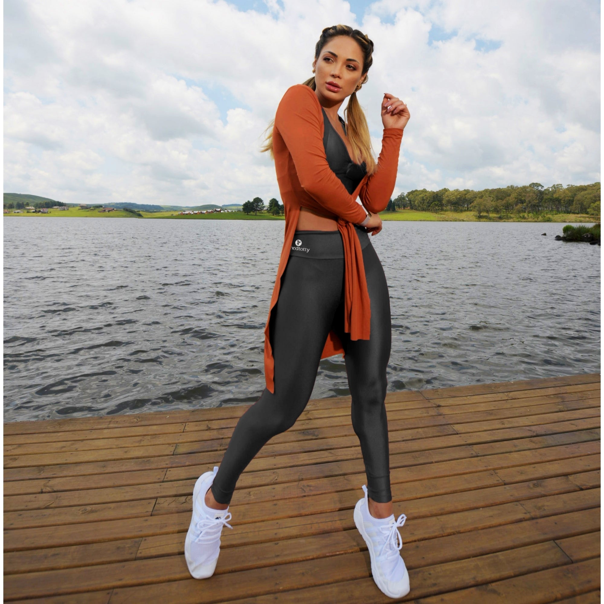 Liquorice / Black Gloss Sports Bra Top