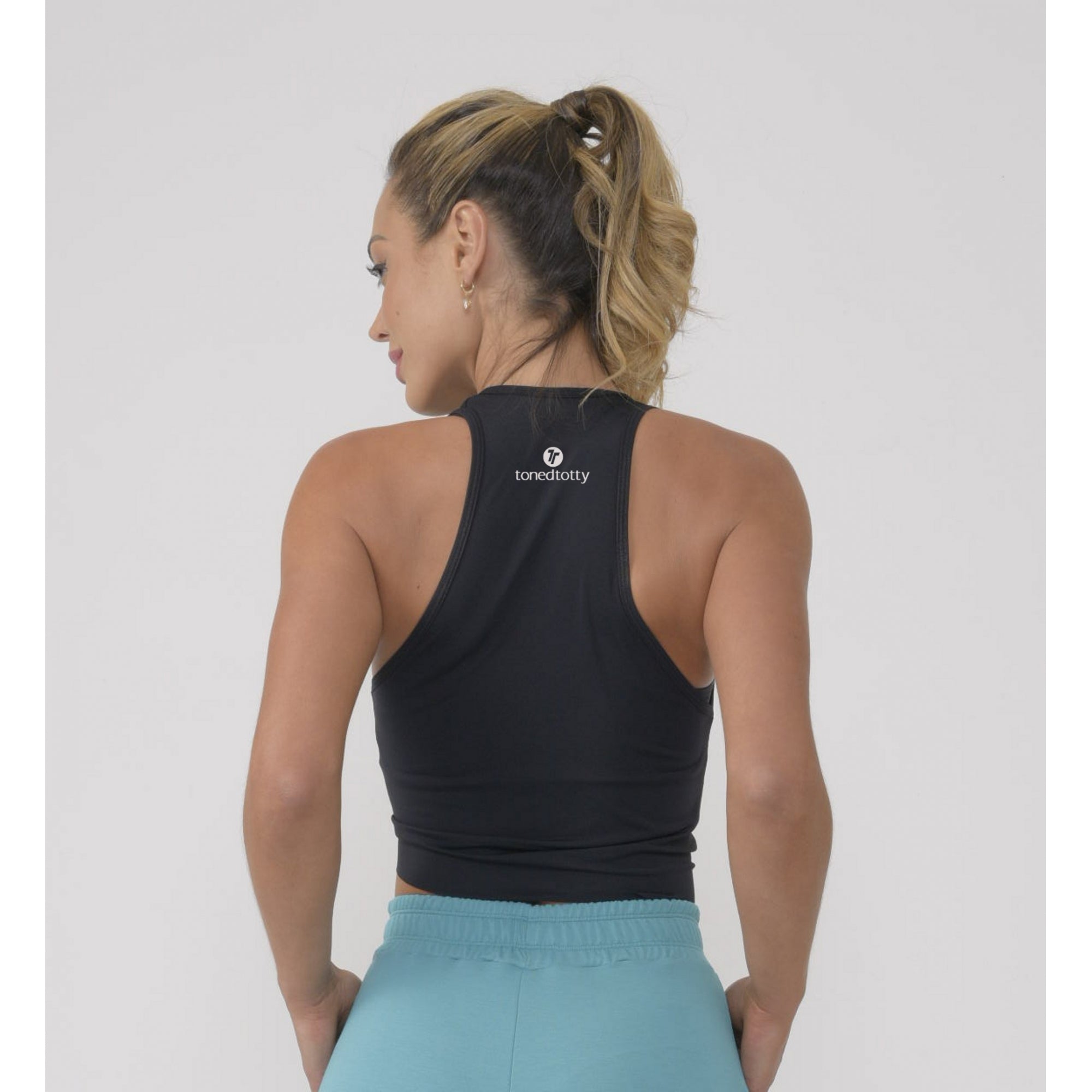 Black Fitness Crop Top