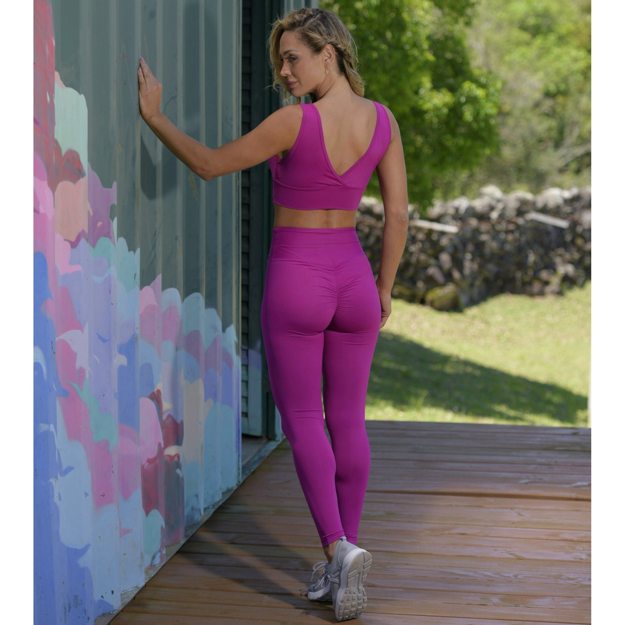 Cerise Scrunch Bum Light Leggings