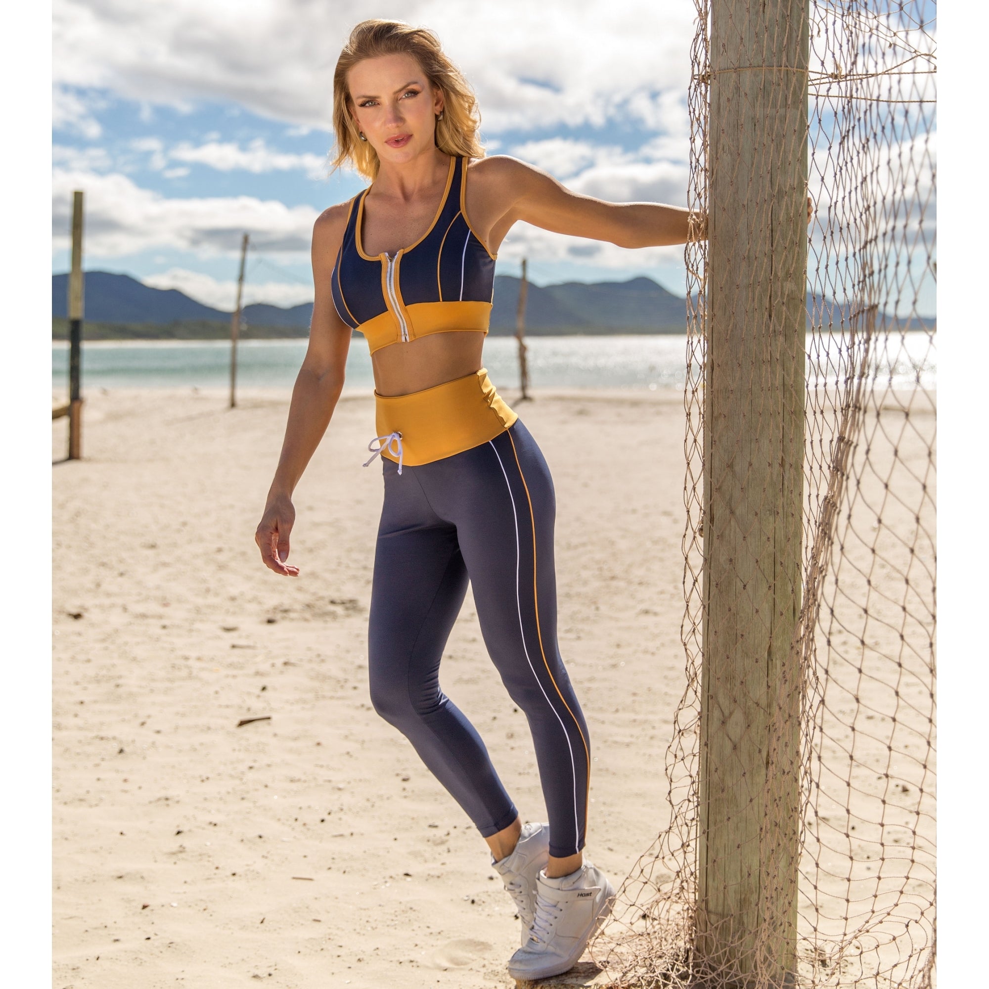 Zip Front Excusez Moi Bra